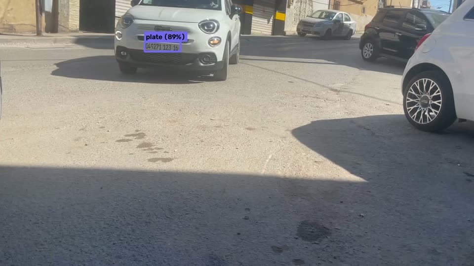 Read plates and know which vehicles are inside.
